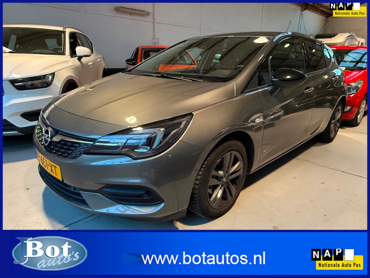 Opel Astra - 1.2 Design & Tech / NAVIGATIE / CLIMATE / ACHTERUITRIJCAMERA / CRUISE CONTROL / PARKEERSEN - AutoWereld.nl