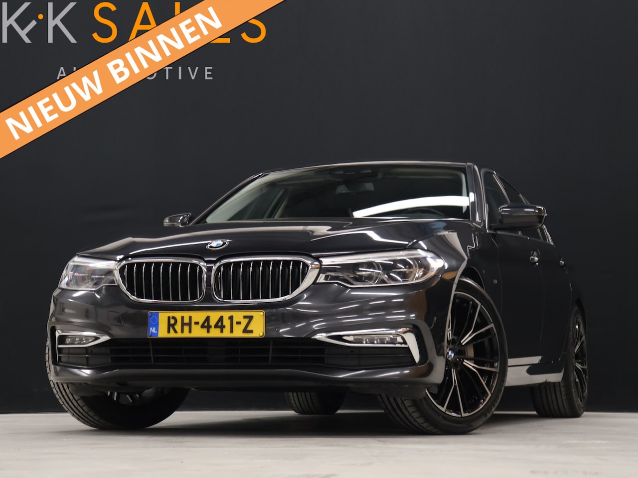 BMW 5-serie - 530i High Executive [CRUISE, STOELVERWAMING, ELEKTRISCHE STOELEN, NIEUWSTAAT, ACHTERBANK V - AutoWereld.nl