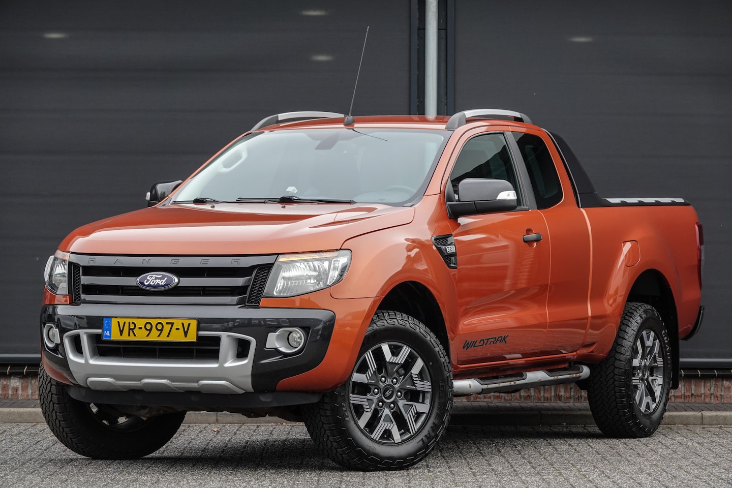 Ford Ranger - 3.2Tdci 200Pk | Super Cab | Wildtrak | Achteruitrijcamera | Rollertop | Trekhaak | 18'' - AutoWereld.nl
