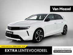 Opel Astra - 1.2 Elegance | 110pk | Navigatie | Camera | Stuur+Stoelverwarming |