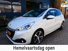 Peugeot 208 - 1.2i 110pk 2e eig. VOL-Automaat Clima Navi Pano LED PDC