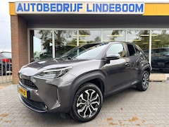 Toyota Yaris Cross - 1.5 Hybrid Dynamic, Camera, Trekhaak, All Season Banden, Stoel en stuur verwarming