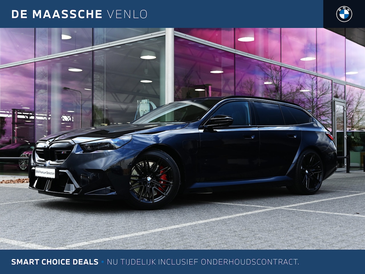 BMW 5-serie Touring - M5 Automaat / Trekhaak / Panoramadak / M Drive Professional / Comfort Access / Bowers & Wi - AutoWereld.nl