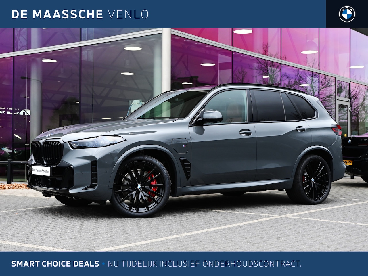 BMW X5 - xDrive50e High Executive M Sport Automaat / Panoramadak Sky Lounge / Trekhaak / Massagefun - AutoWereld.nl
