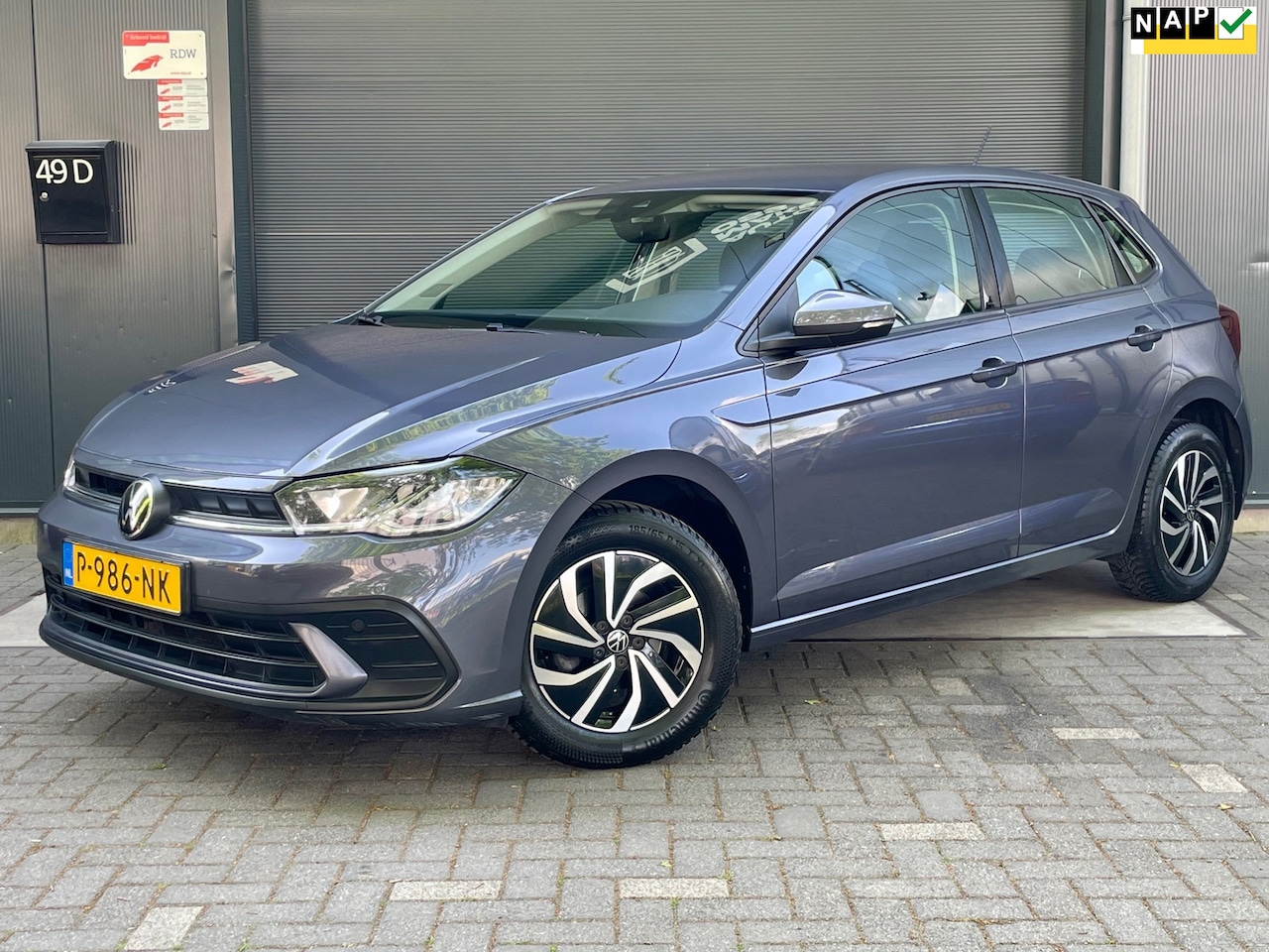 Volkswagen Polo - 1.0 TSI Life BTW AUTO NAP CARPLAY AIRCO ACC LANE ASSIST NAVI BLUETOOTH MF STUUR LM VELGEN - AutoWereld.nl