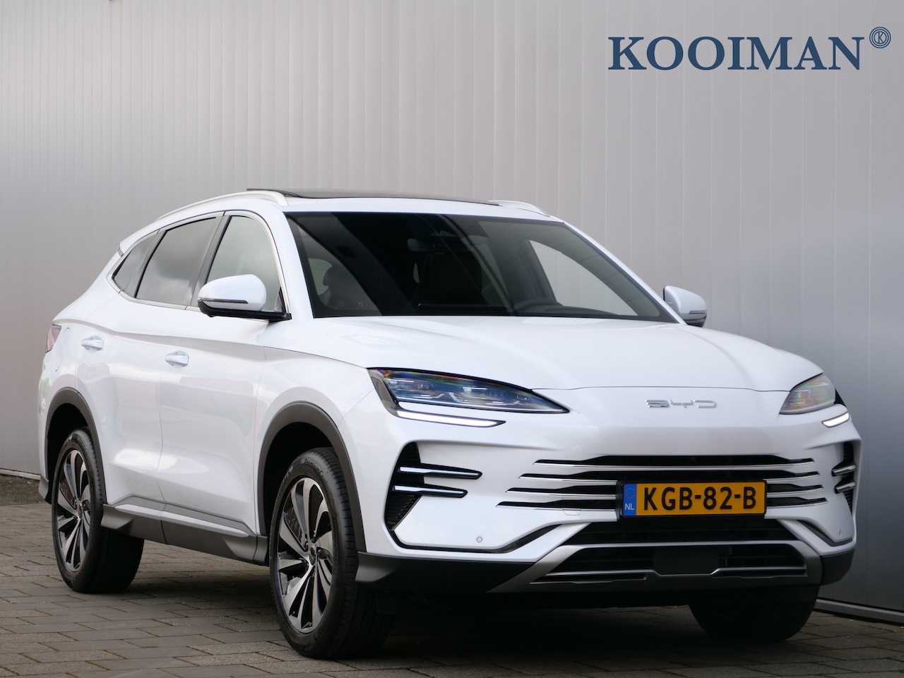 BYD Seal U - 1.5 DM-i FWD Comfort 218 Pk 26,6 kWh PHEV Leder / Panoramadak / 125 km elektr. actieradius - AutoWereld.nl