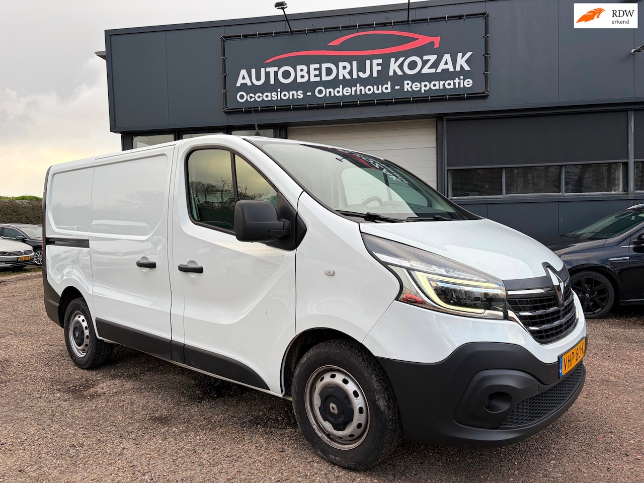 Renault Trafic - 2.0 dCi 120 T27 L1H1 Comfort AIRCO - AutoWereld.nl