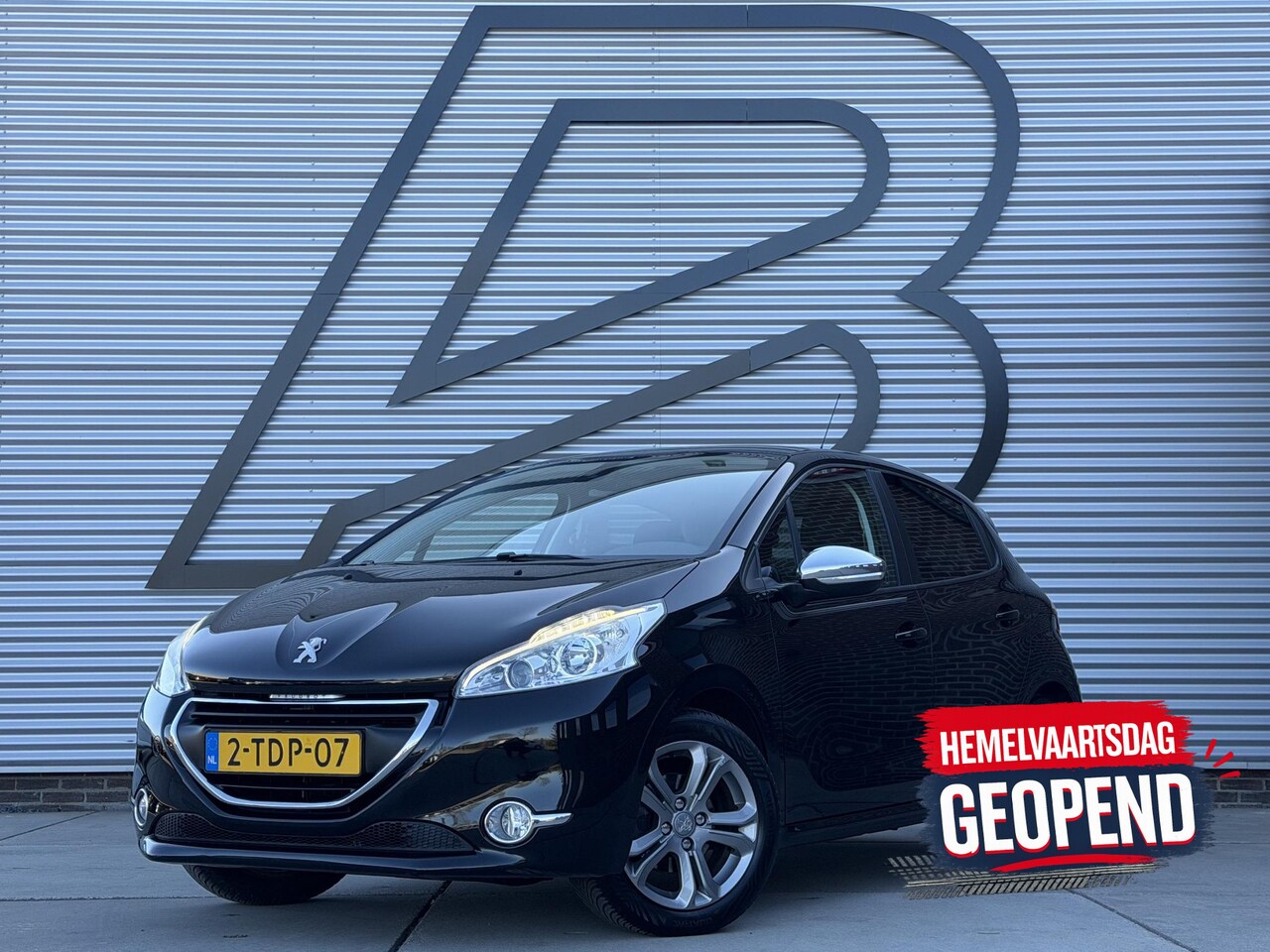 Peugeot 208 - 1.2 e-VTi Oxygo 1e Eigenaar|Navi|Airco|Cruise|Trekhaak|PDC|D-riem vv in 2022|Goed Onderhou - AutoWereld.nl