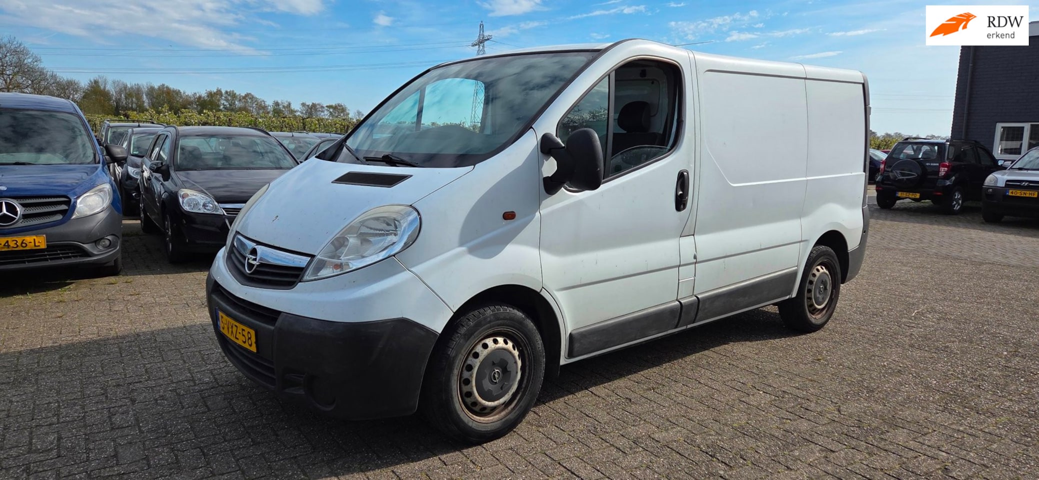 Opel Vivaro - Trafic 2.0 Cdti Airco Cruise EURO5 APK 03 2027 - AutoWereld.nl