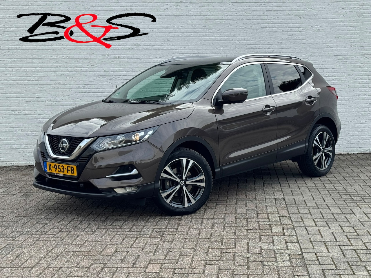 Nissan Qashqai - 1.3 DIG-T N-Connecta 160PK Led Panorama Clima Cruise Carplay Pds+360 camera - AutoWereld.nl