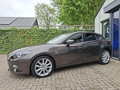 Mazda 3 - 3 2.0 GT-M Leer, HUD, cruise, 18"LMV
