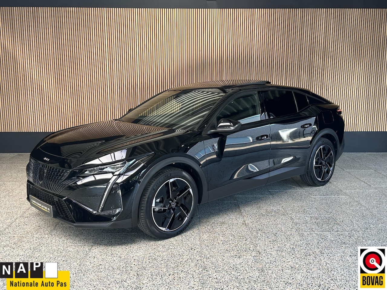 Peugeot 408 - 1.6 HYbrid GT 225 First Edition NL auto | Schuif/kantel dak | Standkachel | Stoelmassage. - AutoWereld.nl