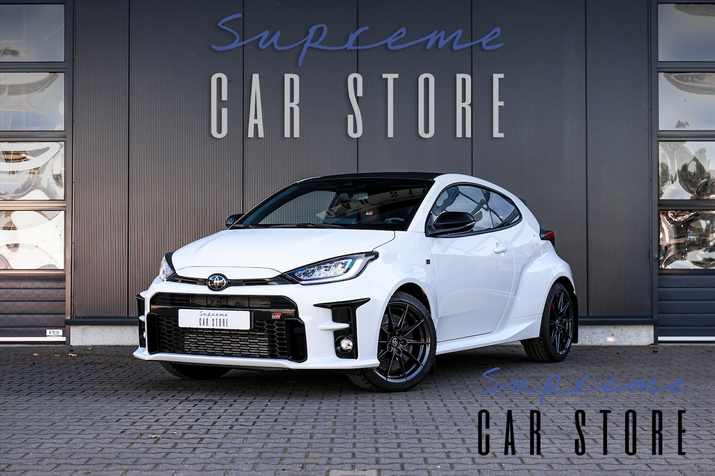 Toyota Yaris - 1.6 GR Performance | Pure White | 18 inch | Fabrieksgarantie! - AutoWereld.nl