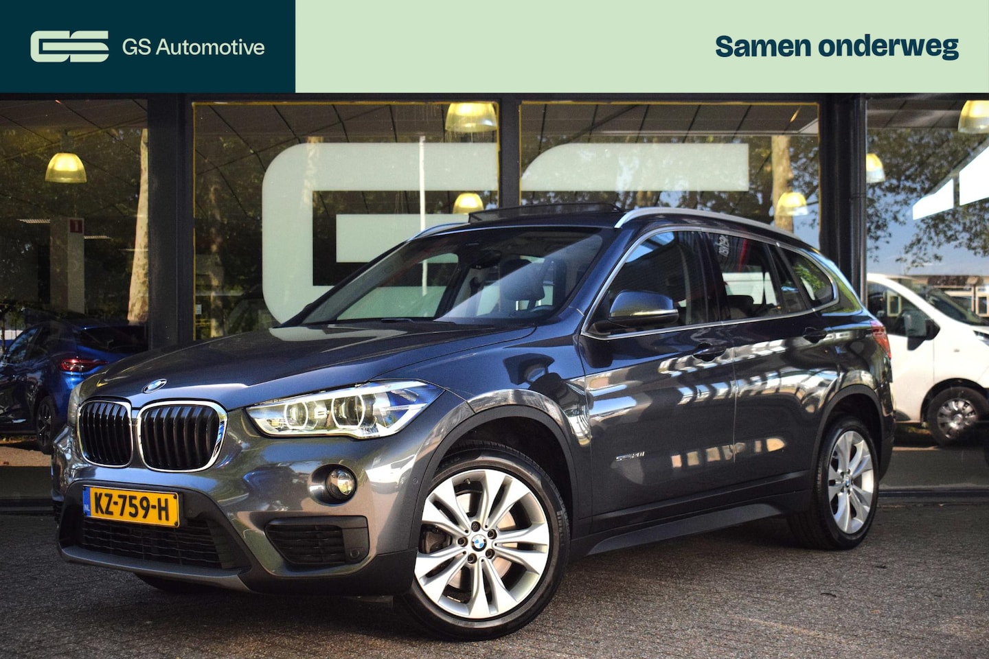 BMW X1 - sDrive20i Centennial High Executive |TREKHAAK|PANO - AutoWereld.nl