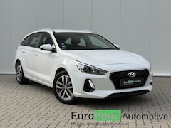 Hyundai i30 - 1.4 T-GDI Comfort | AUTOMAAT | Carplay | Camera | Stuur & stoelverwarming | Trekhaak