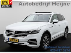 Volkswagen Touareg - 3.0 TSi eHybrid ATMOSPHERE 4MOTION TREKHAAK/HEAD-UP/PANORAMADAK