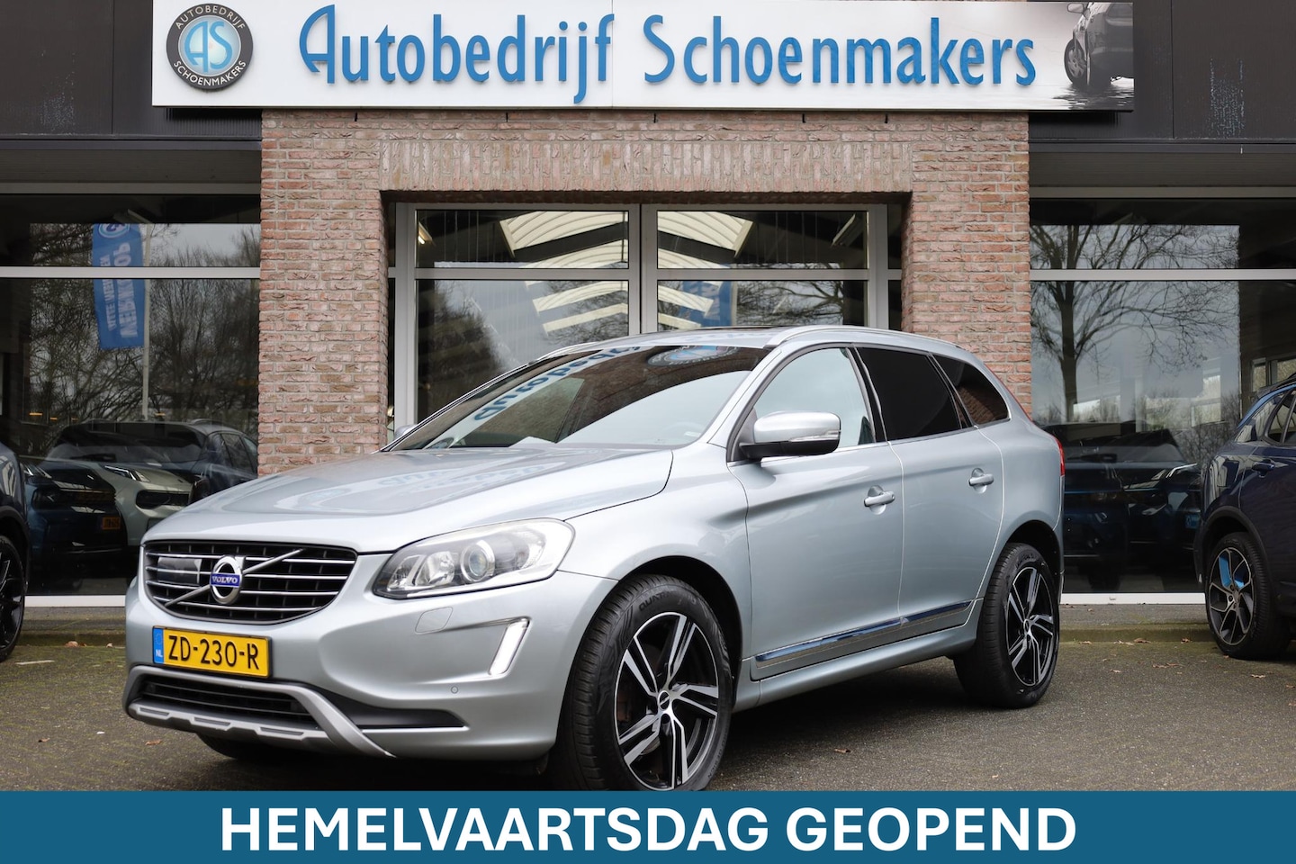 Volvo XC60 - 2.0 D4 FWD Ocean Race TREKHAAK MEMORY PANO CAMERA LEER ACC BLISS LANE-ASSIST CLIMA NAVI 2X - AutoWereld.nl