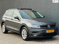 Volkswagen Tiguan - 1.5 TSI ACT Highline LEER PANO NAVI CAMERA 360 CLIMA CRUISE