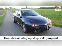 Alfa Romeo 159 - 2.2 JTS Business, Leder, Lmv's, ...VOL