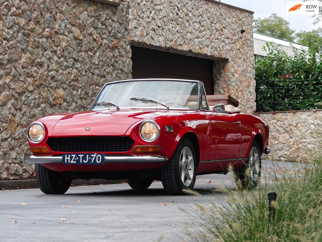 Fiat 124 Spider - 1800 Sport - AutoWereld.nl