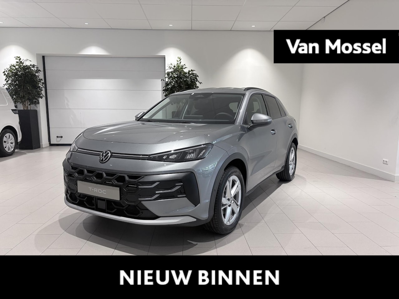 Volkswagen T-Roc - 1.5 eTsi Life First Edition 116 PK Automaat | Keyless access | 18" Lichtmetalen velgen | L - AutoWereld.nl