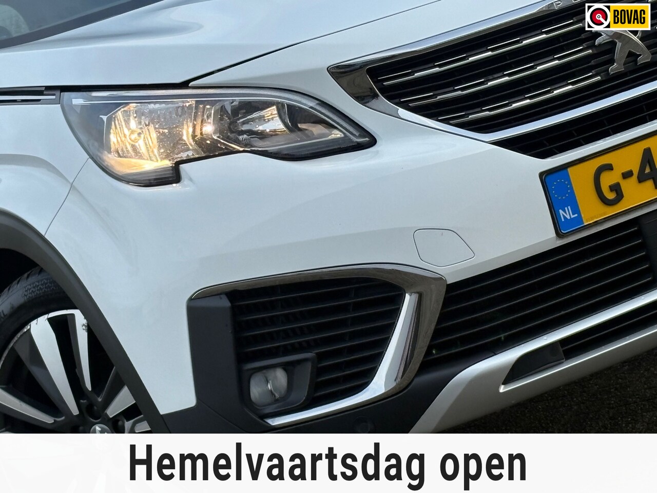 Peugeot 5008 - 1.2 PureTech Blue Lease Premium | Blanc Nacré | Panorama/schuifdak/Carplay - AutoWereld.nl