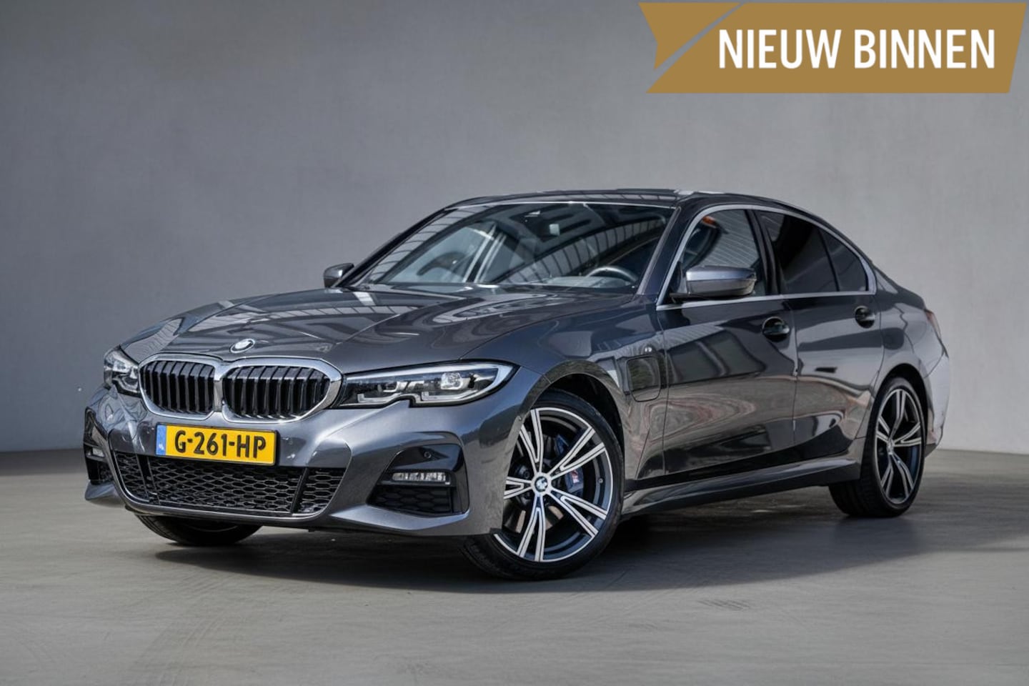 BMW 3-serie - 330e M-Sport Org.NL|Leder|Camera|Elek-trekhaak|HuD|Dealer-onderhouden - AutoWereld.nl