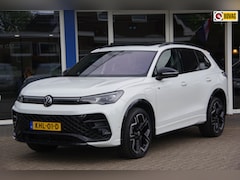 Volkswagen Tiguan - 1.5 eHybrid 272Pk SOH 100% R-Line Edition Panoramadak 360° camera Trekhaak IQ.Light Leer