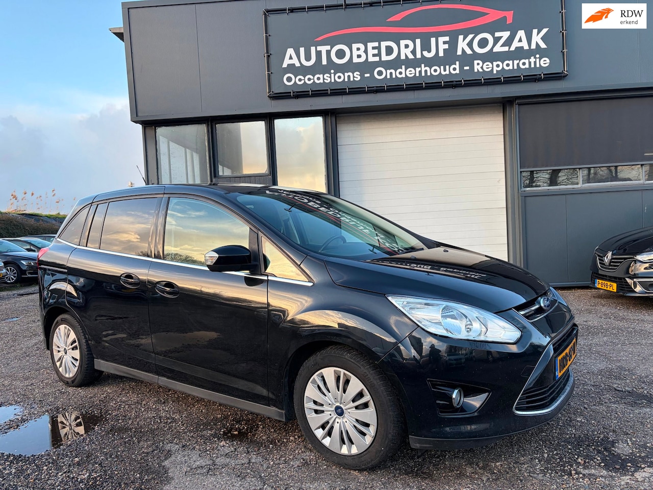 Ford Grand C-Max - 1.0 Titanium AIRCO 7-pers. - AutoWereld.nl