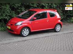 Toyota Aygo - 1.0-12V + NWE APK koppeling en remmen
