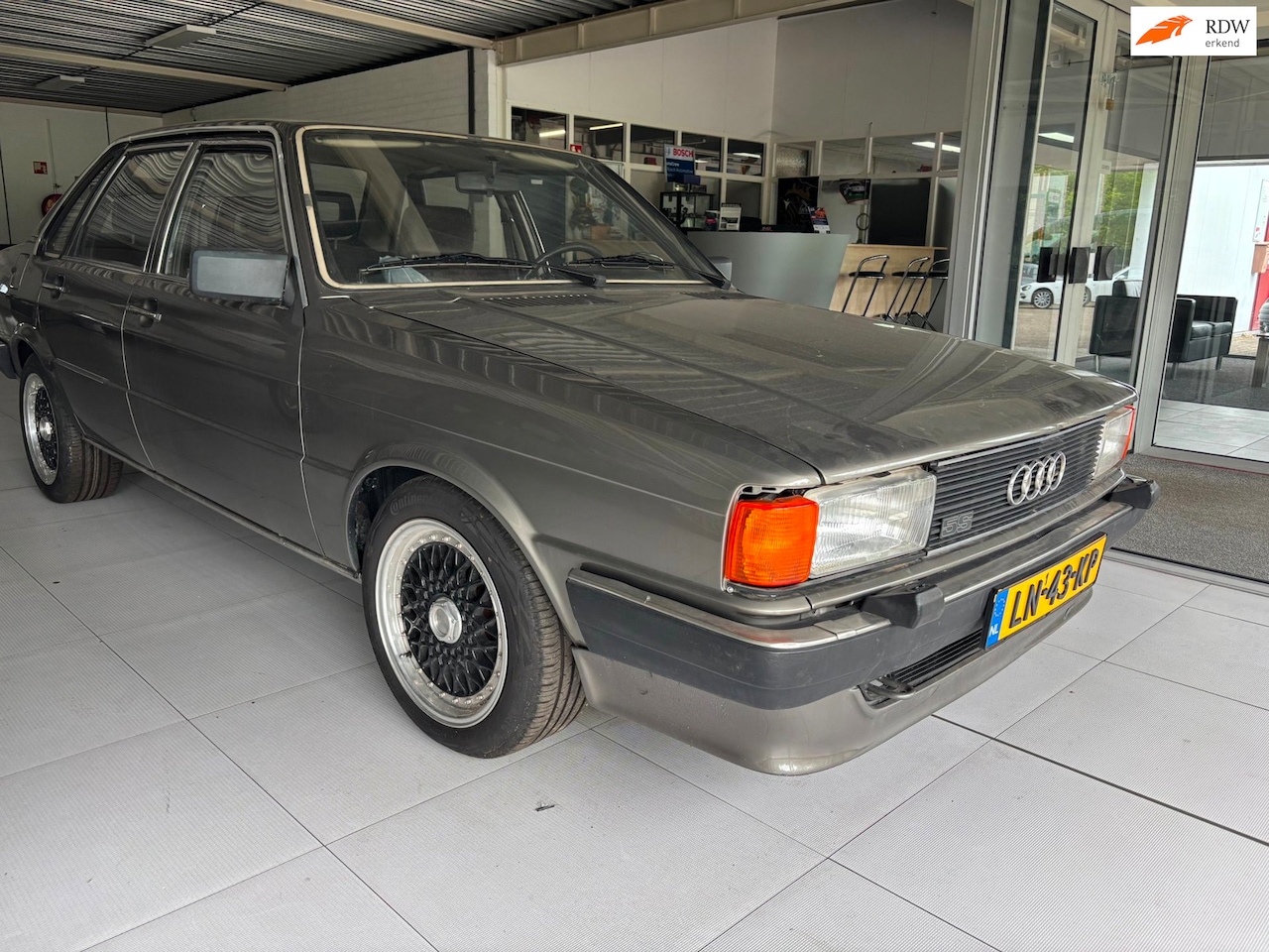 Audi 80 - 2.0 CD 5 Cilinder Gerestaureerd !!!!!! - AutoWereld.nl