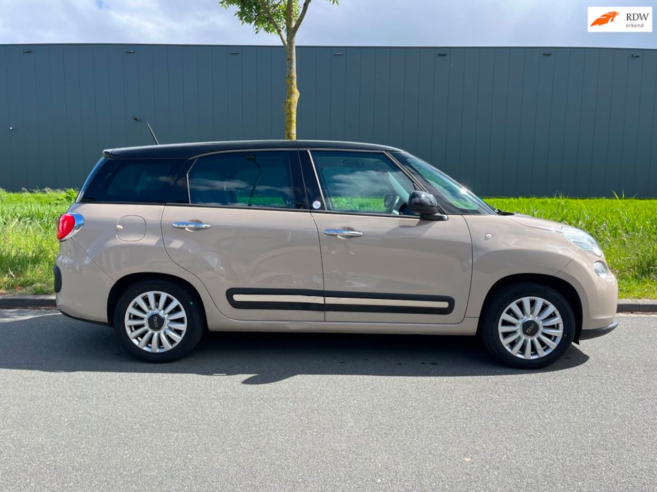 Fiat 500 L Living - 0.9 TwinAir PopStar 7p. TREKHAAK AIRCO - AutoWereld.nl