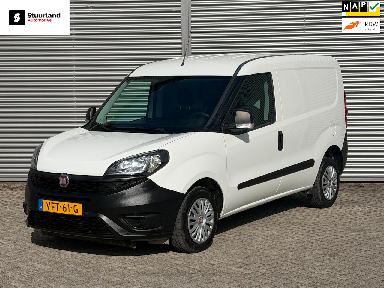 Fiat Doblò Cargo - 1.6 MJ L1H1 Airco/ Navi/ Cruise/ 3zits/ Euro 6/ - AutoWereld.nl