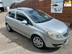 Opel Corsa - 1.4-16V Enjoy panorama zeer netter auto