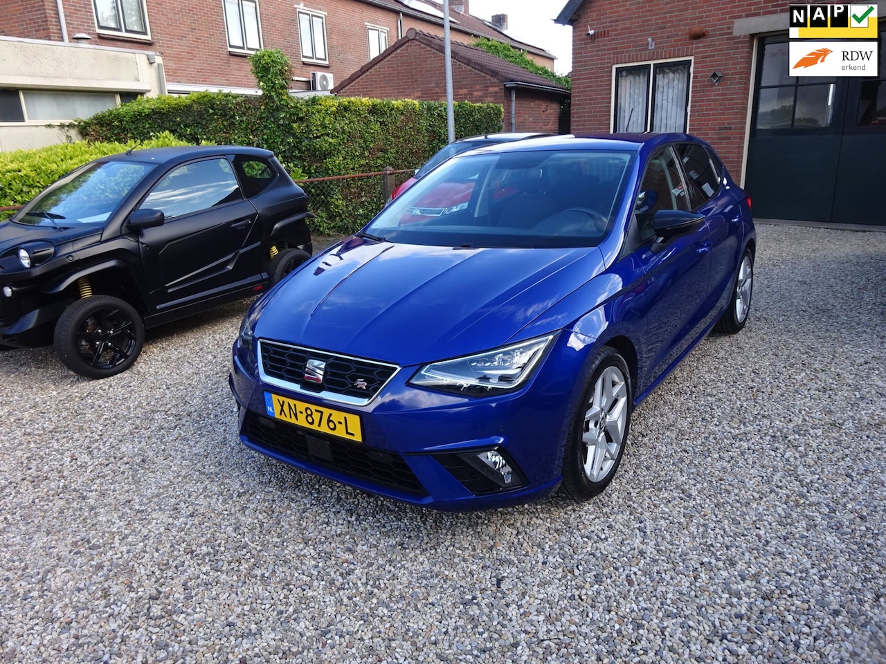 SEAT Ibiza - 1.0 TSI FR Business Intense Navigatie, Achteruitrijcamera, Cruise controle, Parkeersensore - AutoWereld.nl