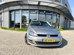 Volkswagen Golf - 1.4 TSI DSG Lounge Volleder PDC Dealer