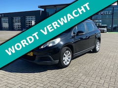Peugeot 2008 - 1.2 VTi 1e eigenaar Airco Cruise Trekhaak 1100kg. Historie Hoge instap