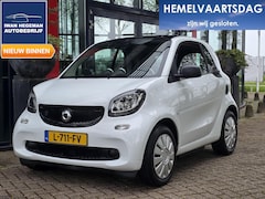 Smart Fortwo - EQ Essential 18 kWh | SOH 89% | Climate Control | Navigatie | Cruise Control | Electr. ram
