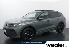 Volkswagen Tiguan - R-Line Edition 1.5 eHybrid 150 kW / 204 PK DSG | Black Style | Panoramadak | Trekhaak wegk