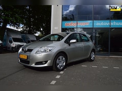 Toyota Auris - 1.6-16V Terra Trekhaak