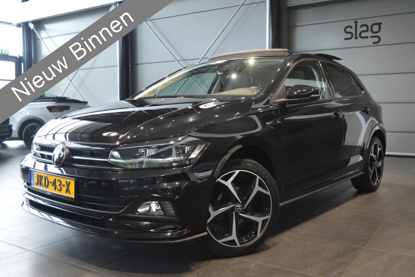 Volkswagen Polo - 1.0 TSI R-LINE clima carplay pano camera led 17 inch !! - AutoWereld.nl