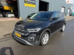 Volkswagen T-Cross - 1.0 TSI Style / AUTOMAAT / NAP / APK / NAVI / CAMERA/ GOED ONDERHOUDEN / ZEER NETTE AUTO