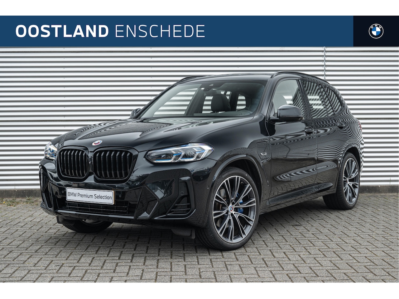 BMW X3 - xDrive30e High Executive M Sport Automaat / Trekhaak / Panoramadak / Sportstoelen / Comfor - AutoWereld.nl