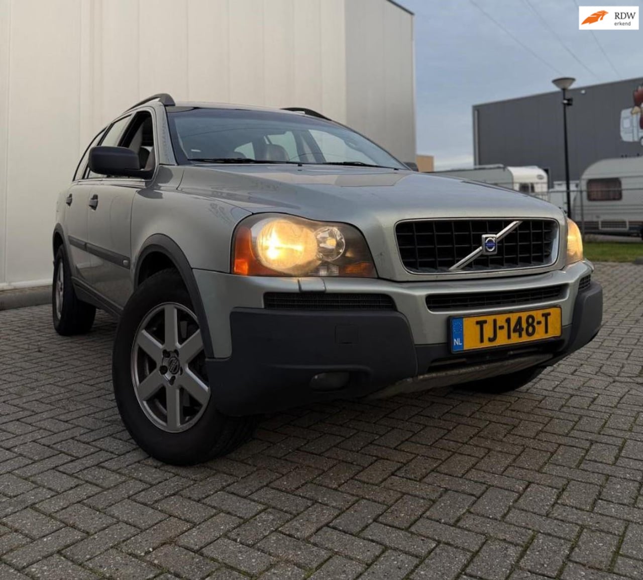 VOLVO XC90