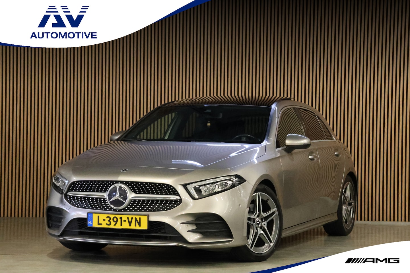 Mercedes-Benz A-klasse - A 180 d AMG pakket | Panorama dak | Burmester | Widescreen | Apple Carplay | Sfeerverlicht - AutoWereld.nl