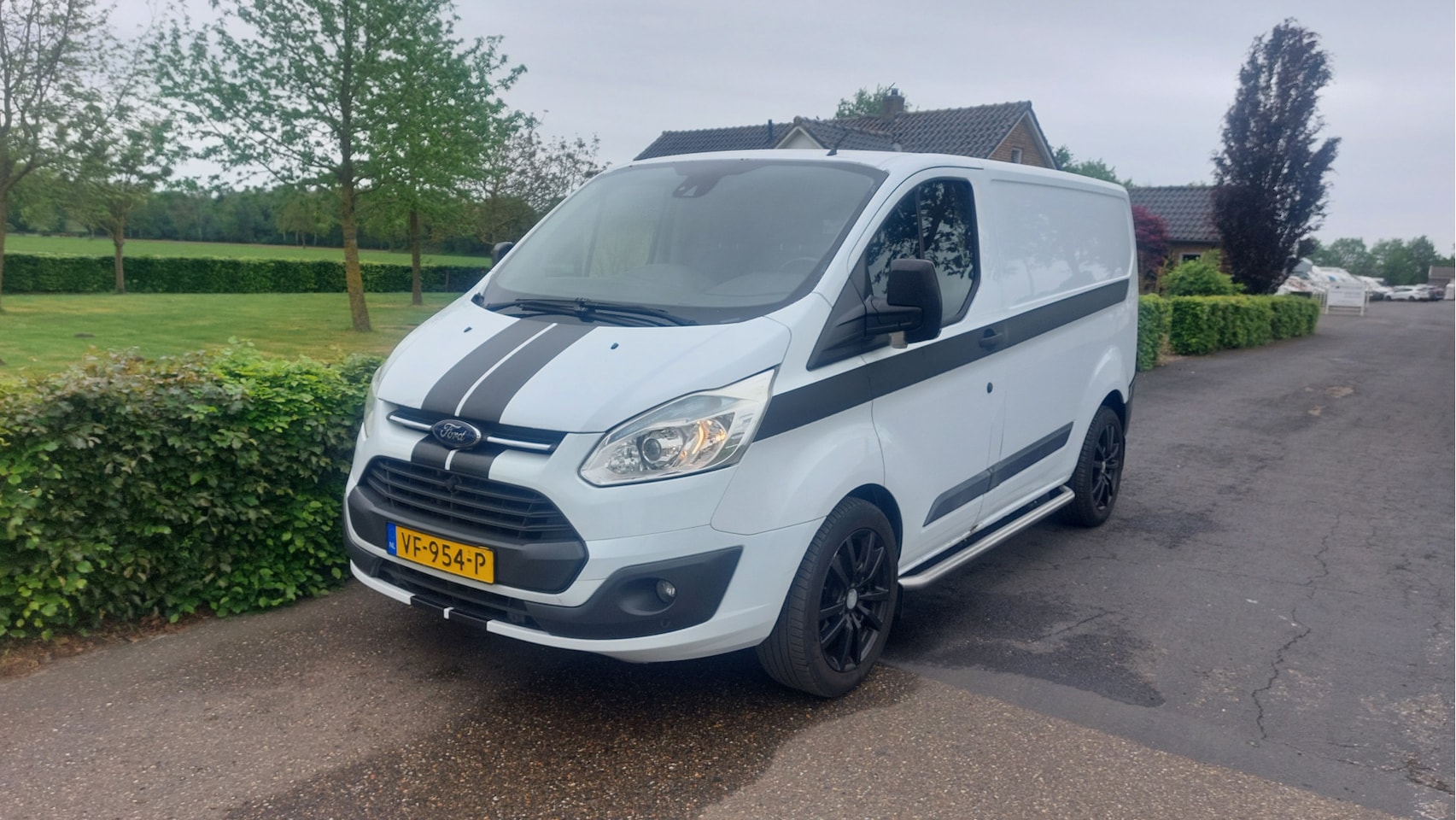 Ford Transit Custom - 290 2.2 TDCI L1H1 Trend AIRCO/NAVI BJ 2013 - AutoWereld.nl