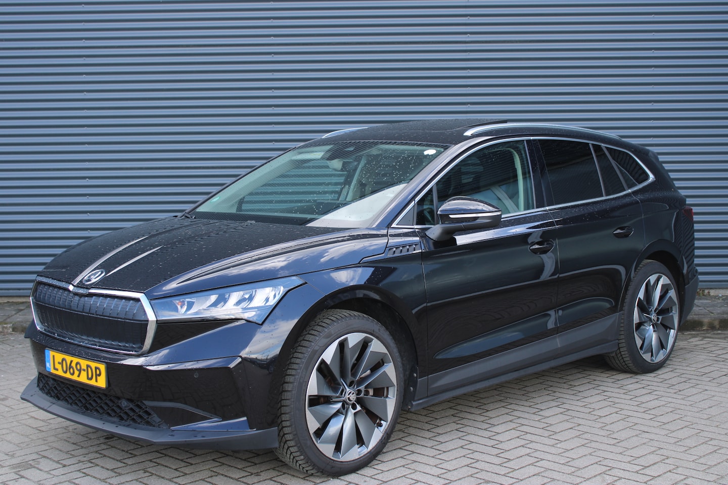 Skoda Enyaq iV - 80 Panoramadak Stuurverwarming CarPlay SOH 94% Camera Navigatie 21 INCH - AutoWereld.nl