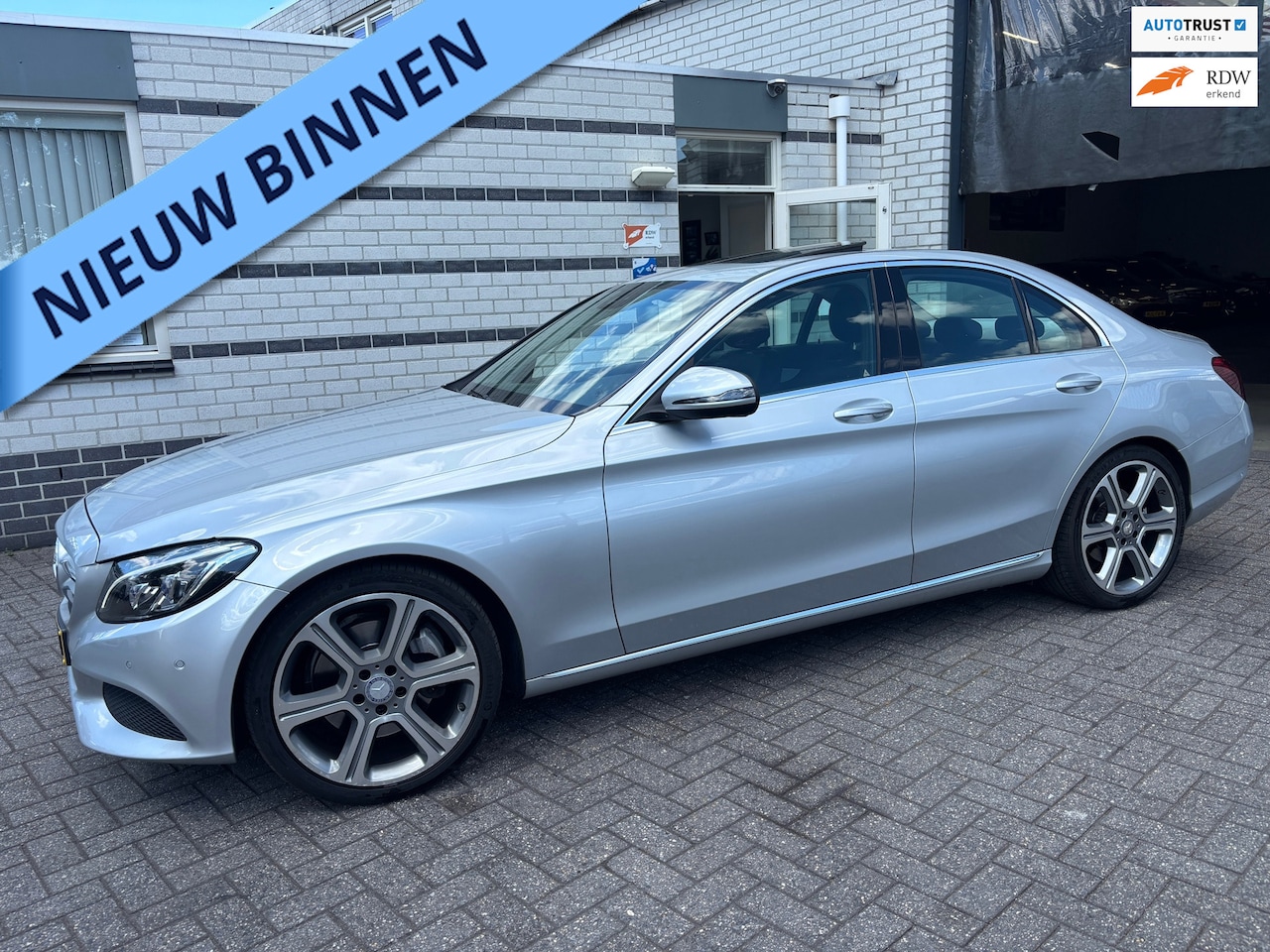 Mercedes-Benz C-klasse - 300 Prestige ACHTTERUITRIJ CAMERA - AutoWereld.nl