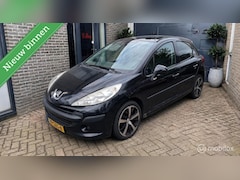 Peugeot 207 - 1.4 Cool 'n Blue * APK 05-2027