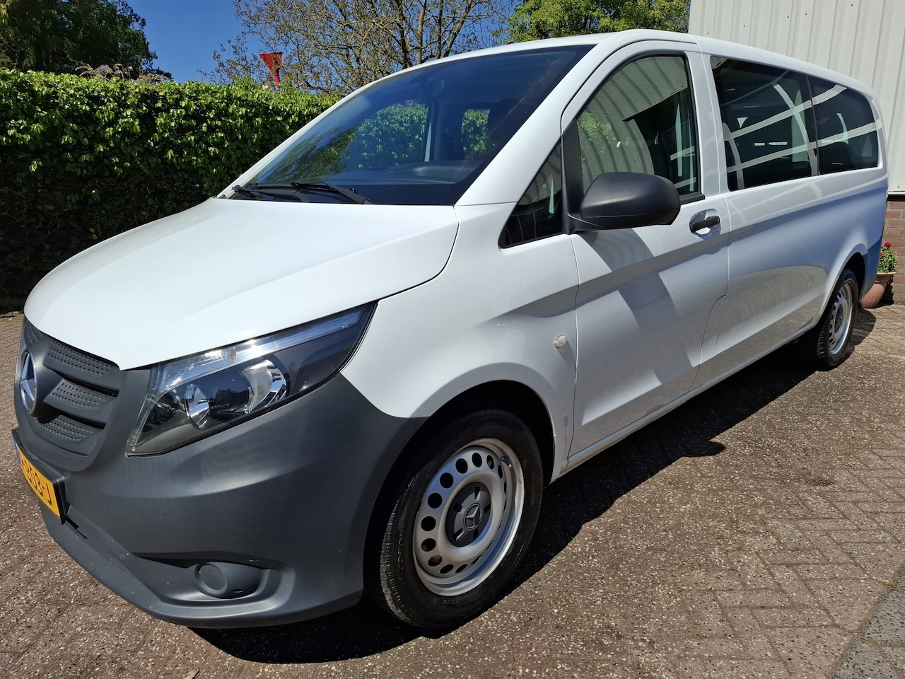 Mercedes-Benz Vito Tourer - 114 BlueTEC Pro Extra Lang 28435.- INCL BTW 9-PERSOONS 135PK - AutoWereld.nl